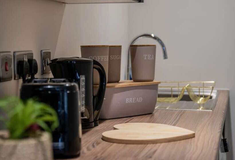 Bv Conditioning House Royal Comfy Suite Bradford