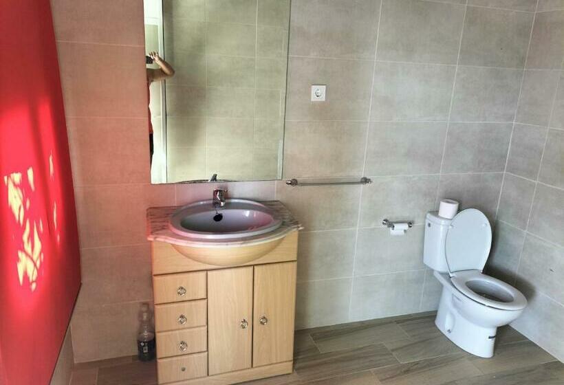 Casa De Campo Con Piscina Y Barbacoa