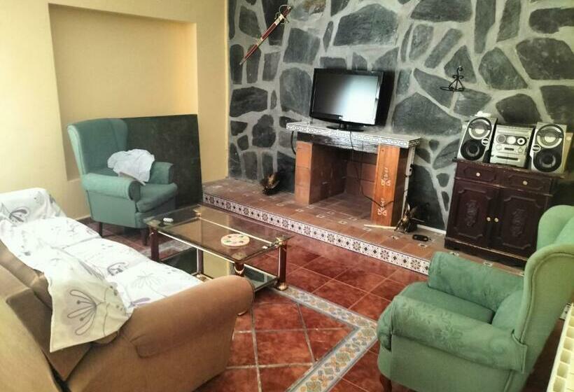 Casa De Campo Con Piscina Y Barbacoa