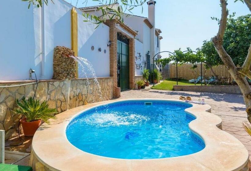 Cortijo Los Dólmenes Antequera By Ruralidays