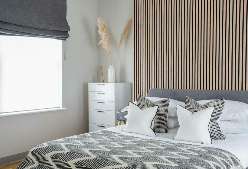 Eden Grove Islington Studio Apartment