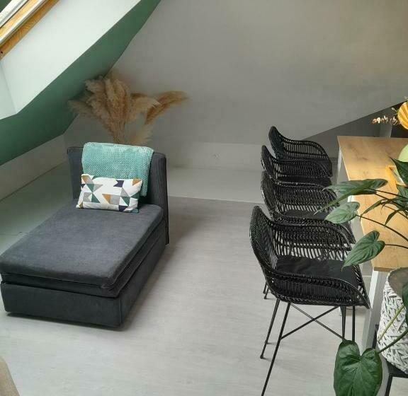 Logement Convivial, Charmant Et Spacieux