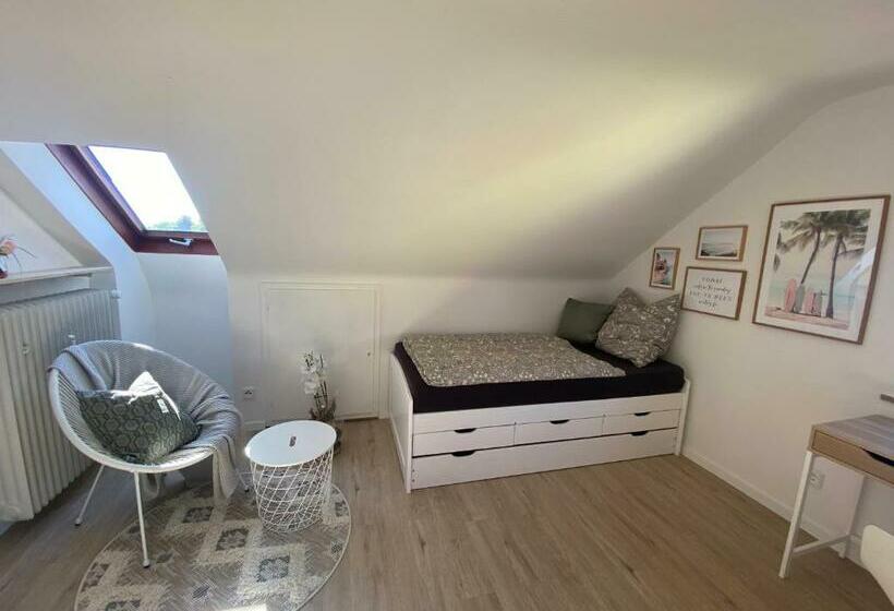 Schönes Zimmer In Schwaig Nahe Nürnberg