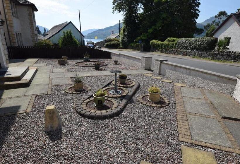 Ridgeview Villa   Partial Loch View