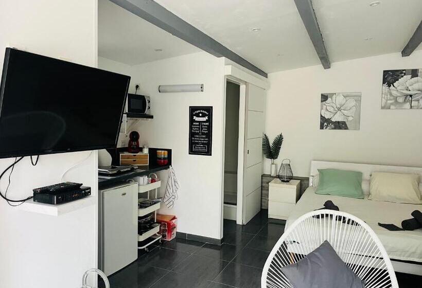 Studio Dans Résidence