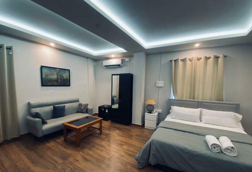 Sunsethomes A Luxurious Studio Apartment