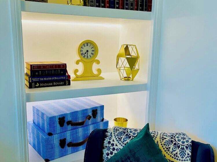 The Paragon Penthouse   Stunning Views Over Bath!