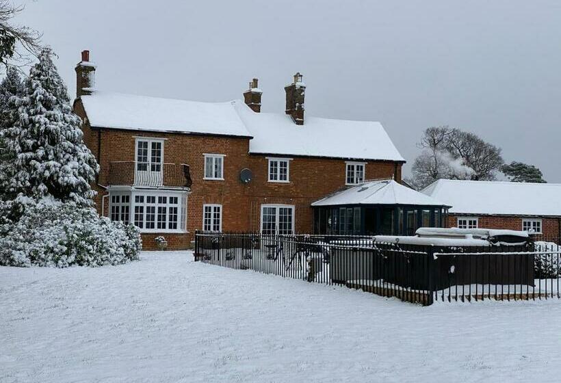 Warren Farm Farmhouse Nr Oxford