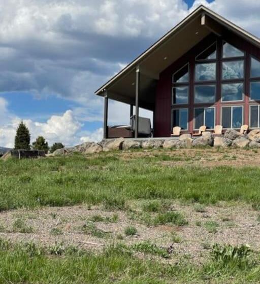 3505 Joseph Dr Cabin With Breathtaking Views, 30 Miles To Yellowstone