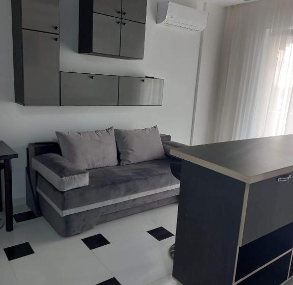 Apartament 2 Dormitoare și Living Bloc Nou