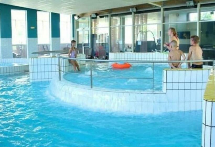 Chalet En Bordure De Forêt