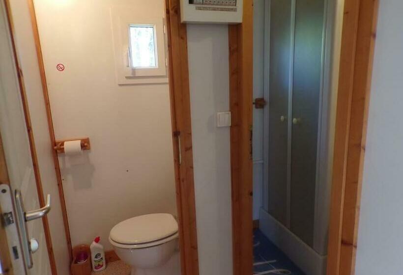 Chalet En Bordure De Forêt