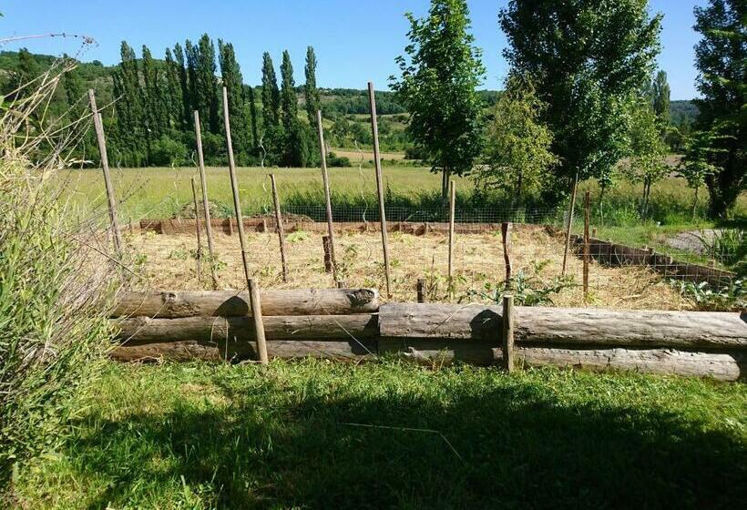 Comfortable Quiet House In The Countryside Porte Du Quercy For 8 People
