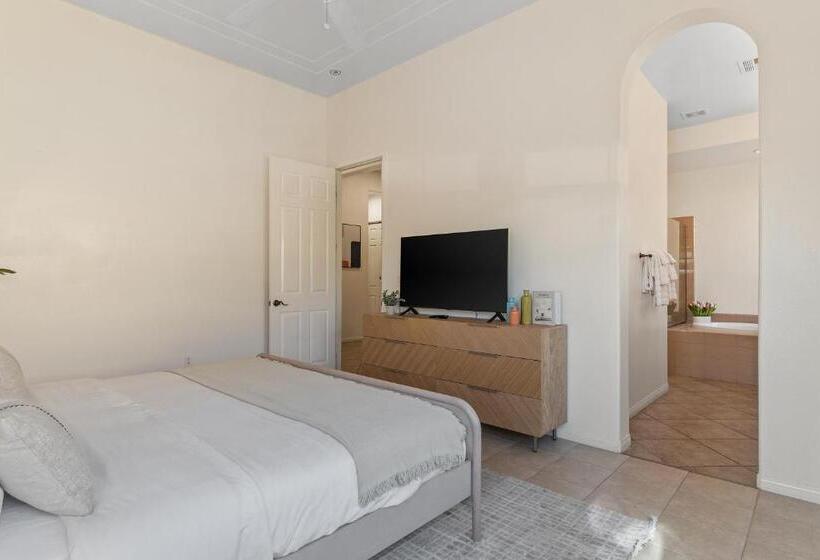 Desert Sunset By Vare Pool Spa Gym Tennis