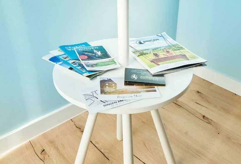 Design Apartment Mit Kostenfreiem Garagen Parkplatz Im Zentrum