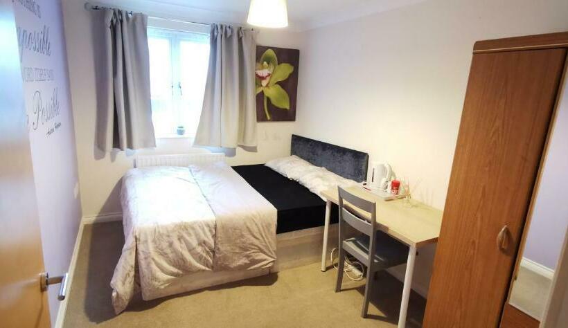 Lovely Spacious Big Room With Private Bathroom