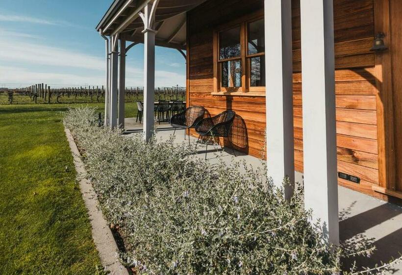 Misty Cove Homestead