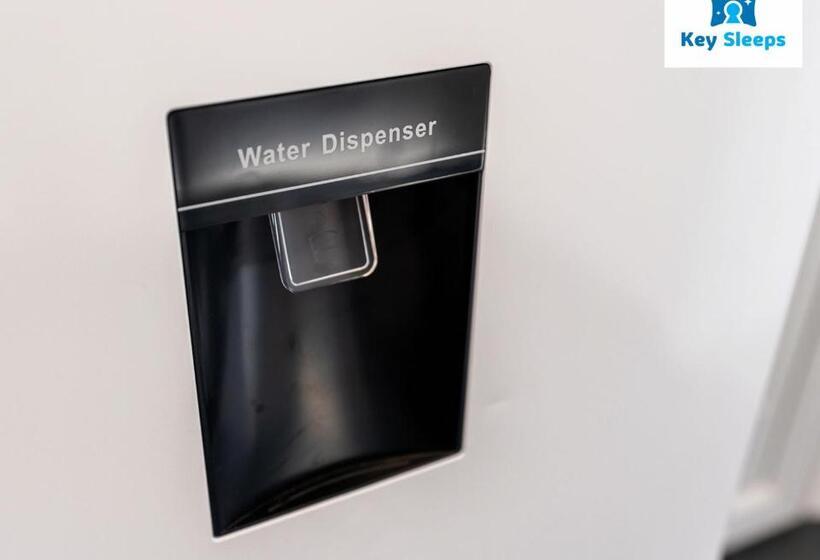 Modern & Central Three Bedroom House By Keysleeps Doncaster With Free Parking & Dsa