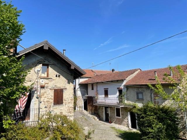 Orbregno Country House With Bbq Stone