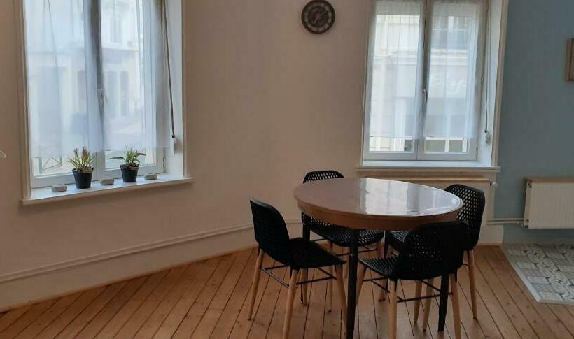 Studio 30 M2 Refait à Neuf Idéalement Situé Centre Ville Et Plage