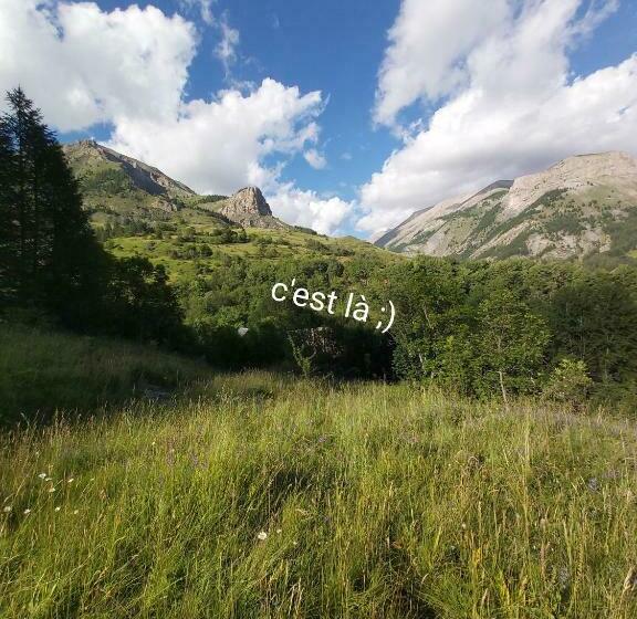 Ancienne Bergerie En Montagne à 3km Par Une Piste De Montagne D Allos