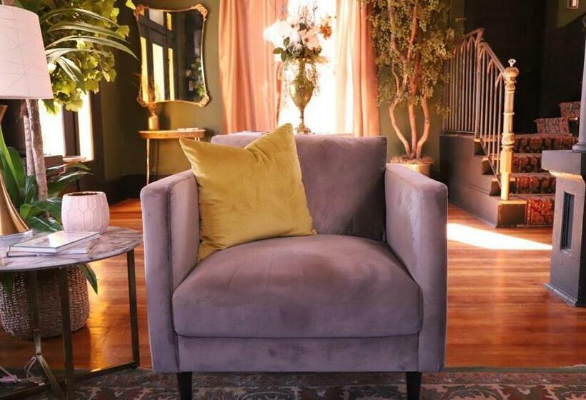 #casa Mina #5 Central Rio Grande Historic Dist