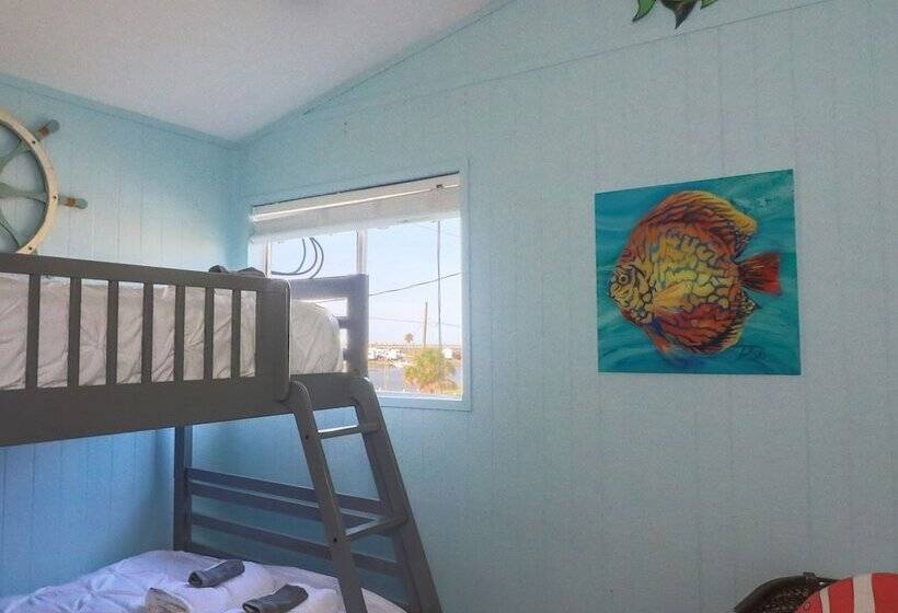 Come Stay   And Sail Away   At This Lovely Canal Home