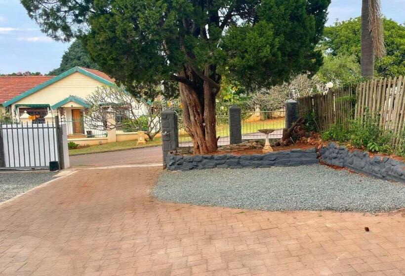 Self Catering At Cozy Comfort