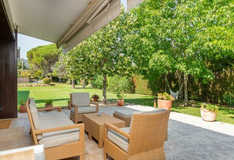 Hauzify I Villa Lulle