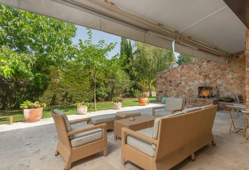 Hauzify I Villa Lulle