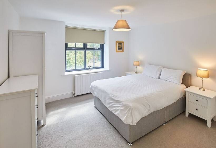 Host & Stay   The Duck Pond