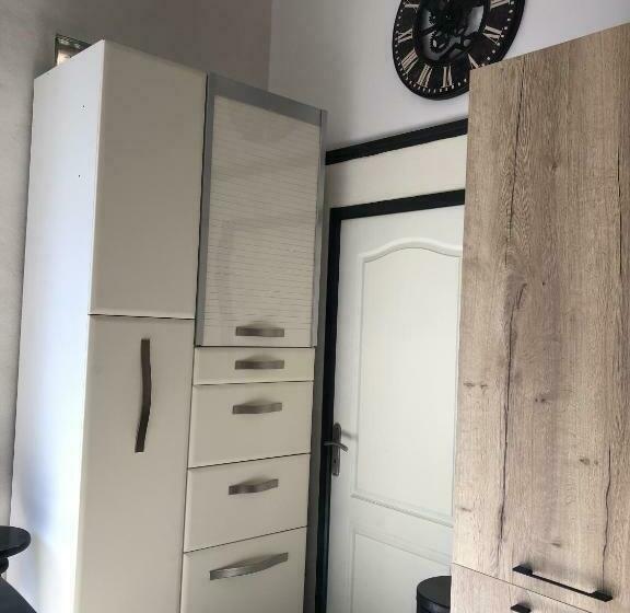 La Grange De La Maison Des Chats