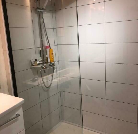 La Grange De La Maison Des Chats