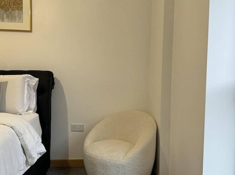 Luxury Apartment In Dartford