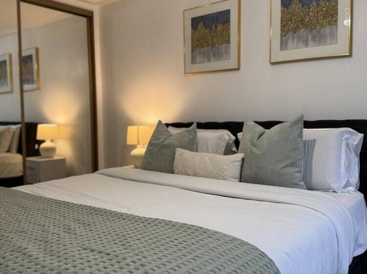 Luxury Apartment In Dartford