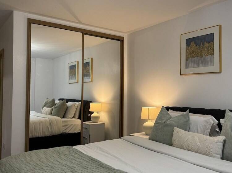 Luxury Apartment In Dartford