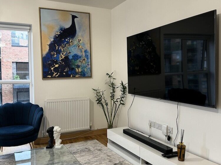 Luxury Apartment In Dartford