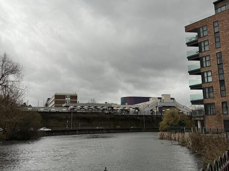 Luxury Apartment In Dartford