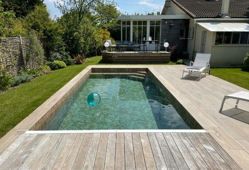 Maison Familiale Jardin & Piscine 600m Plage