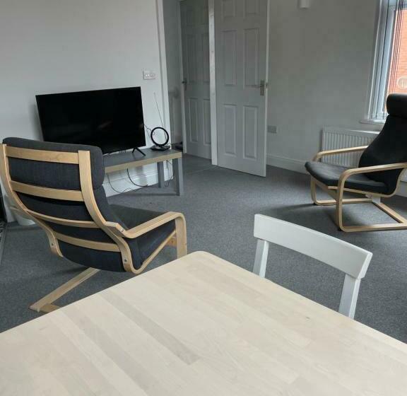 Modern,spacious 2 Bed Apartment