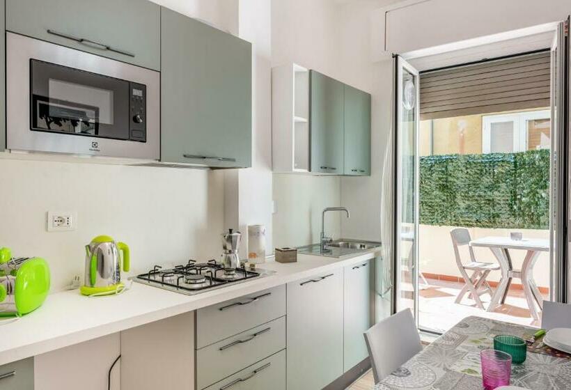 New Apt! 1km From Central Station  La Spezia