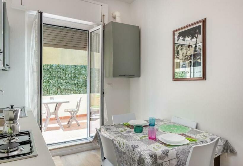 New Apt! 1km From Central Station  La Spezia