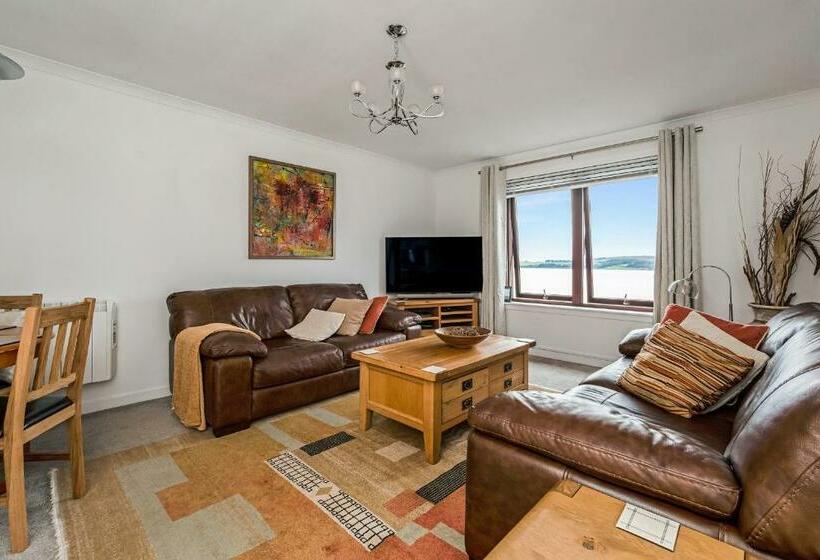 Penthouse Seafront Largs