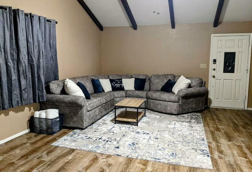 Pet Friendly Mountain View Near Sedona With Fenced Backyard