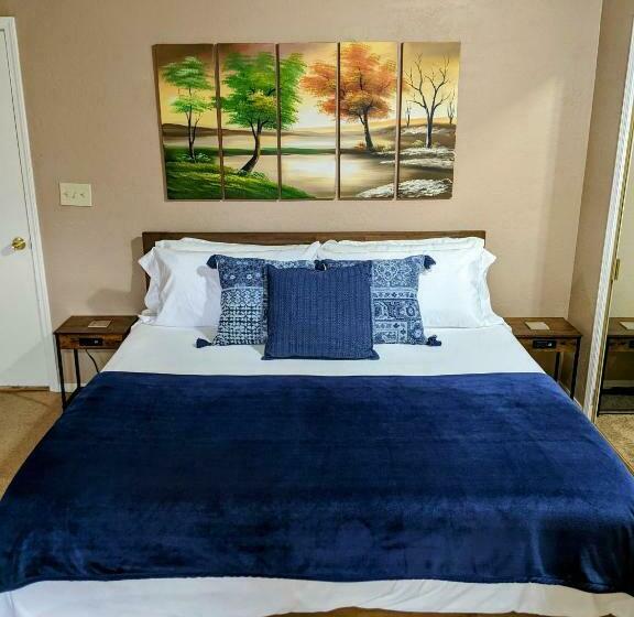 Pet Friendly Mountain View Near Sedona With Fenced Backyard