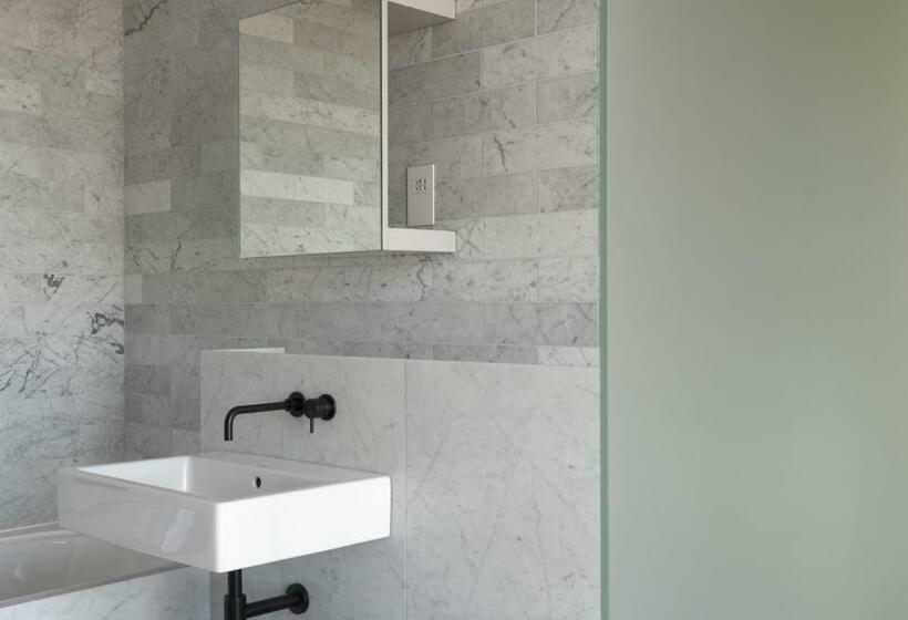 Ps1 Dungeness By Bloom Stays