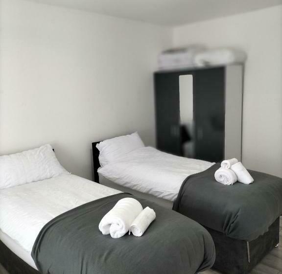 Remaj Service Accommodation, Sleep 7