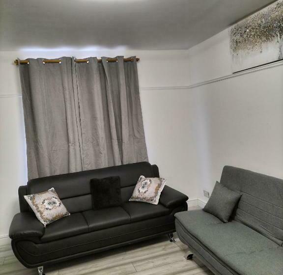 Remaj Service Accommodation, Sleep 7