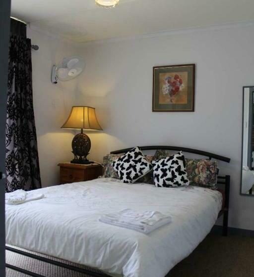 Kingscote Retreat In Kangaroo Island Fully Air Conditioned Unit Black Friday Sale