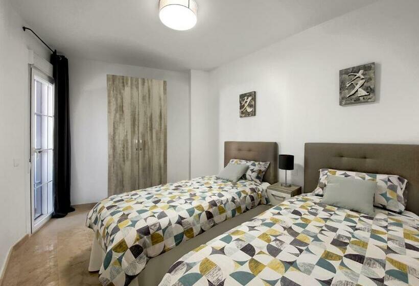 Small Oasis #1, Manilva